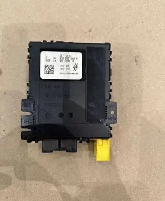 Volkswagen PASSAT B6 Steering angle sensor 3C0953549A 05113810
