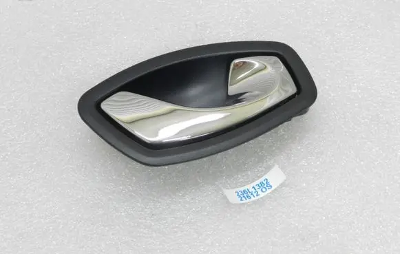 Renault Scenic III - Grand scenic III Rear door interior handle 826724399R 826720001R