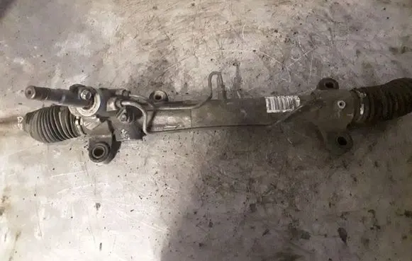 Toyota Corolla Verso E121 Steering rack 03ZE003 13020
