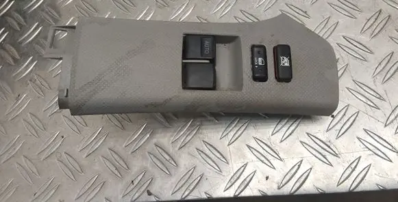 Toyota Yaris Electric window control switch 742320D110