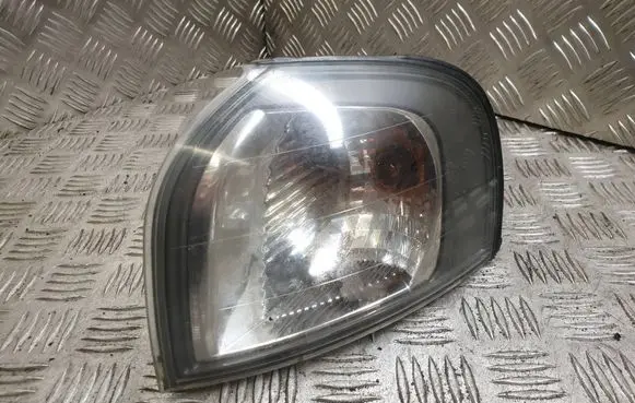 Volvo S80 Front indicator light