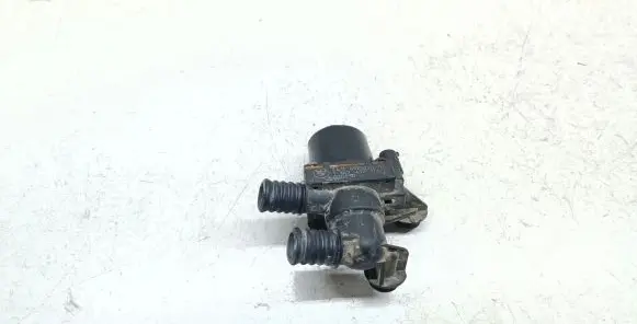 BMW 5 E60 E61 Coolant heater control valve 6920226 64116920226