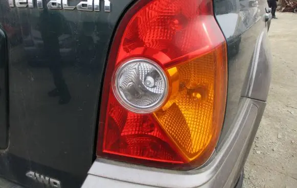 Hyundai Terracan Rear/tail lights