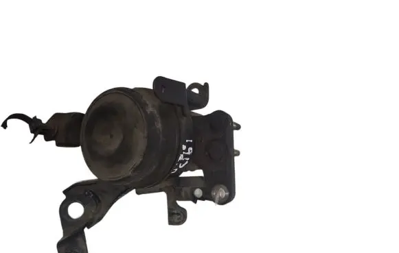 Toyota Corolla Verso E121 Engine mount bracket