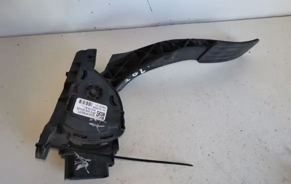 Ford Mondeo MK IV Accelerator throttle pedal 6G929F836PC