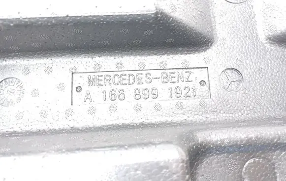 Mercedes-Benz GLE AMG (W166 - C292) Tool box A1668991921 A1668992021