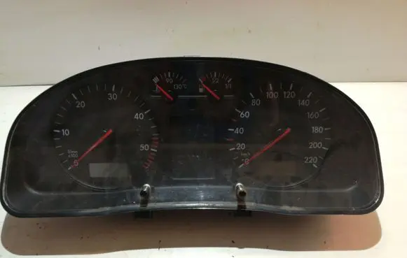 Volkswagen PASSAT B5 Speedometer (instrument cluster) 3B0919881N