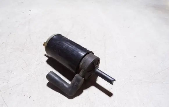 Audi 80 90 B3 Windscreen/windshield washer pump