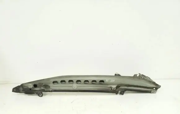 Porsche Cayenne (9PA) Fender mounting bracket 7L5805100