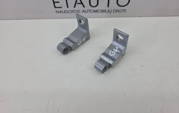Audi Q2 - Rear door hinge set 8V5833403C