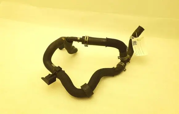 Coolant pipe/hose