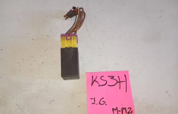 Audi A4 S4 B5 8D Other relay 8D0959257