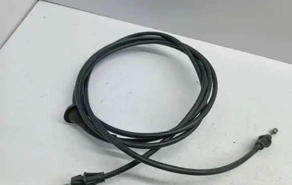 Engine bonnet/hood lock release cable