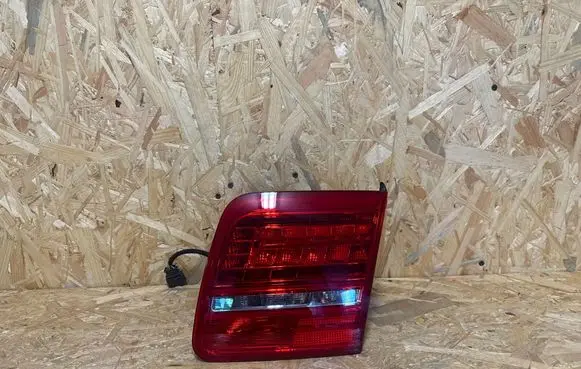 Audi A8 S8 D3 4E Tailgate rear/tail lights 375612R