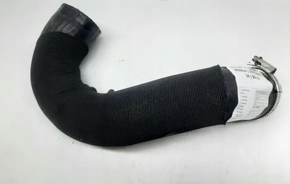 Intercooler hose/pipe