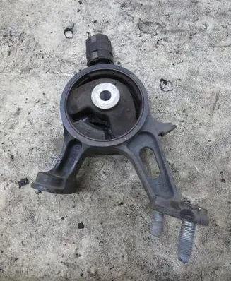 Toyota Avensis T270 Engine mount vacuum valve KRIS235789