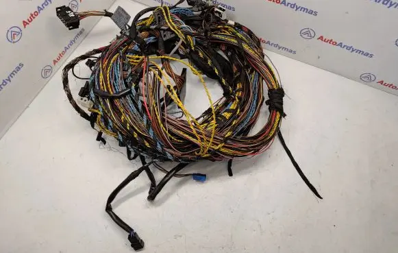 BMW 7 E38 Sound system wiring loom 6905705 61126905705 61126905600