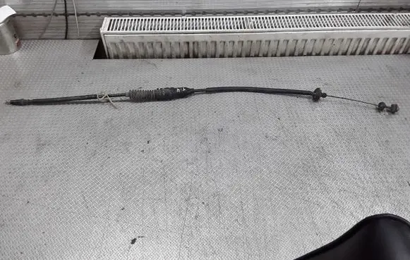 Volkswagen Transporter - Caravelle T4 Clutch cable 7D1721335KW