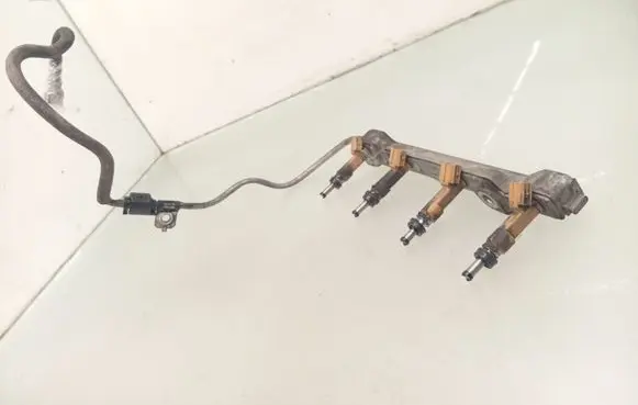 Toyota Avensis T270 Fuel injectors set 2325037010