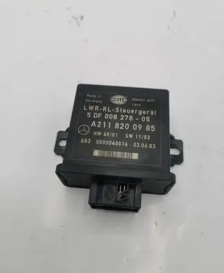 Mercedes-Benz E W211 Light module LCM A2118200985 5DF00827805