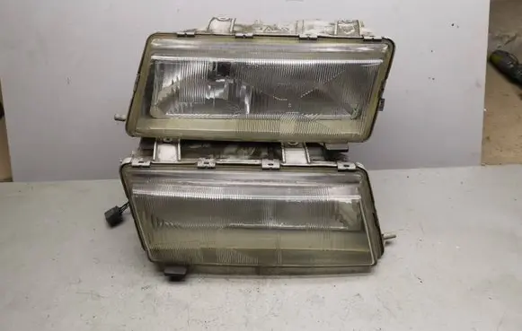 Saab 9000 CS Headlights/headlamps set 13938900 13939000