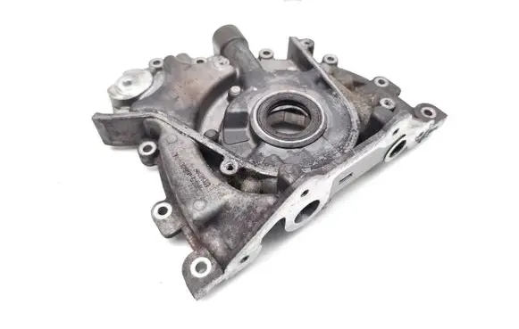 Land Rover Discovery Oil pump 4R8Q-6600-AE