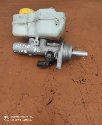 Skoda Rapid (NH) Master brake cylinder 6R0611301A