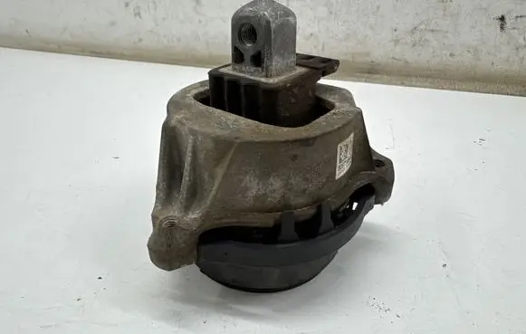BMW M3 G80 Engine mount bracket 8097149 260423 213128