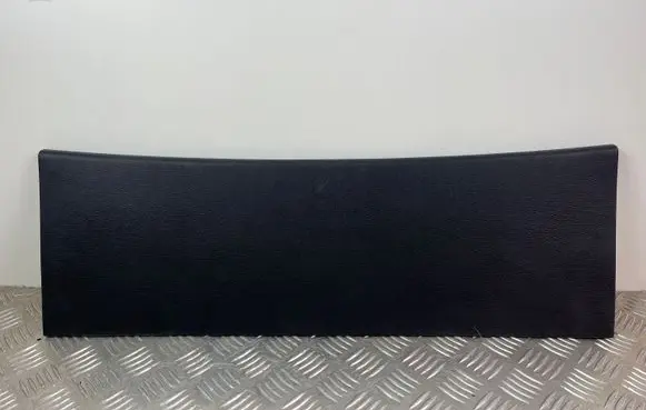 Jeep Grand Cherokee Tailgate trim