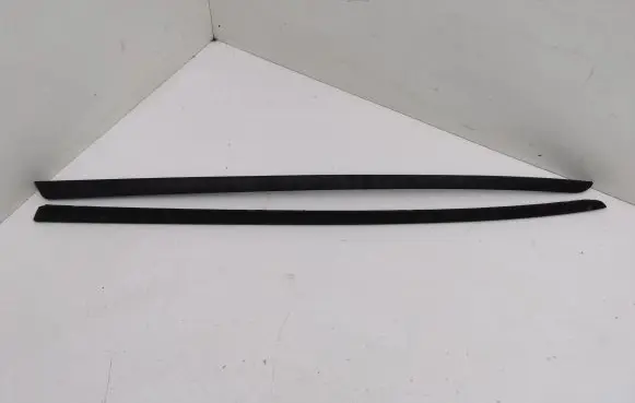 Volkswagen Arteon Windshield trim