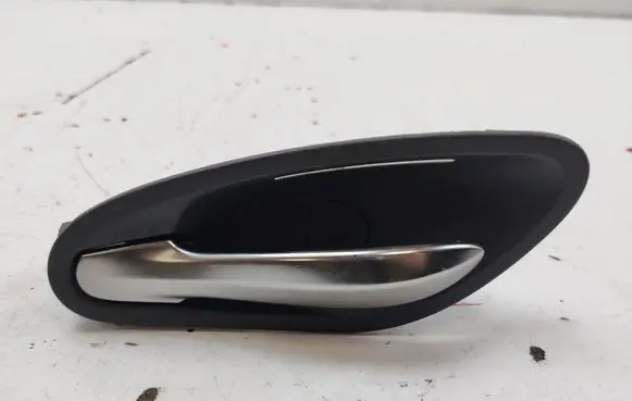 BMW 6 E63 E64 Front door interior handle 7116065