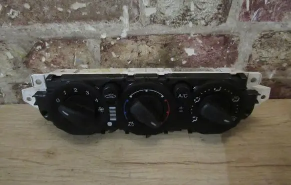 Ford Focus ST Other switches/knobs/shifts AM5T-19980-BC