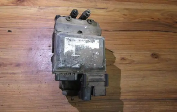 Ford Mondeo MK I ABS Pump f4rf2c219ag b552551