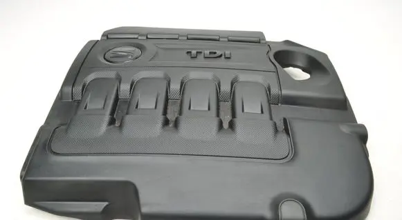 Seat Leon (5F) Engine cover (trim) 04L103925K