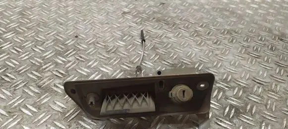 Volkswagen Caddy Loading door lock 2K0827569