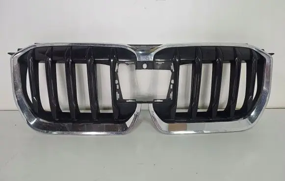 BMW X1 U11 Front bumper upper radiator grill 18517811