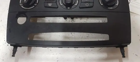 BMW 5 E60 E61 Climate control unit 6411695062801 14121810 S522300004