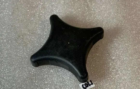 Mercedes-Benz E W210 Seat adjustment knob 2029190088