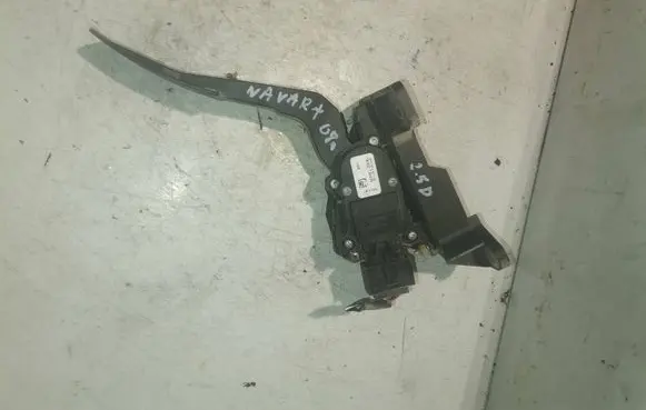 Nissan Navara D40 Accelerator throttle pedal 18002EB400 6PV93390102