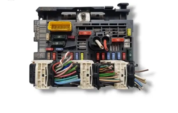 Peugeot Partner BSM Control unit 9675878280