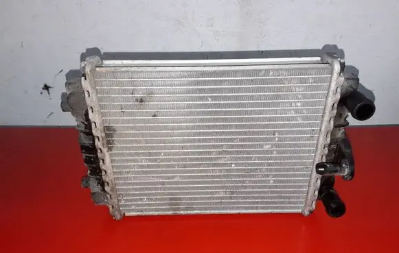 Audi A8 S8 D4 4H Coolant radiator 8K0121212B VP7TBH8005 507702