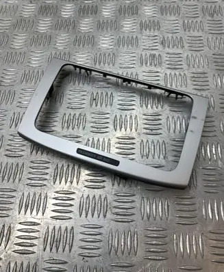 Volkswagen PASSAT B6 Radio/GPS head unit trim 3C085069AE