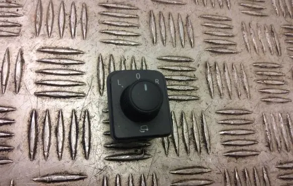 Seat Arona Wing mirror switch 6f0959565