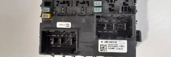 Land Rover Defender Fuse box set L8B214A073GC