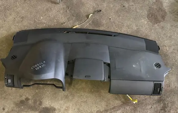 Toyota Corolla Verso AR10 Dashboard