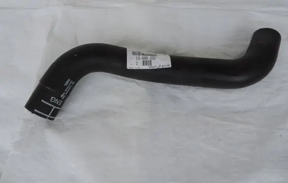 Engine coolant pipe/hose