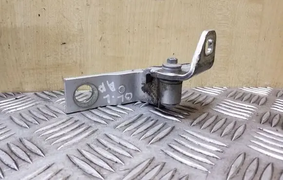 Ford Mondeo MK IV Rear door lower hinge 7S7AA26811AD