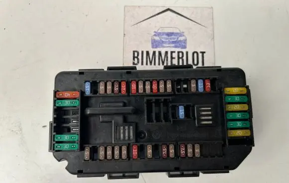 BMW M4 F82 F83 Fuse box set 9389068
