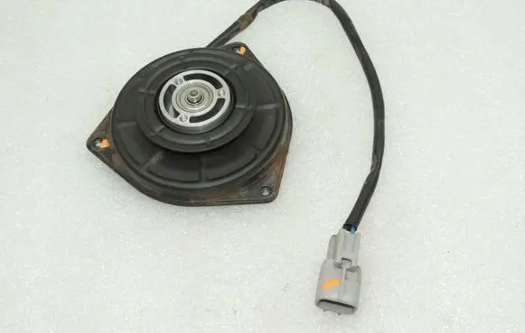 Suzuki SX4 Electric radiator cooling fan 1712079J60
