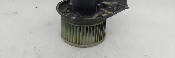 Volkswagen PASSAT B5 Heater fan/blower 8D1820021 740221233F
